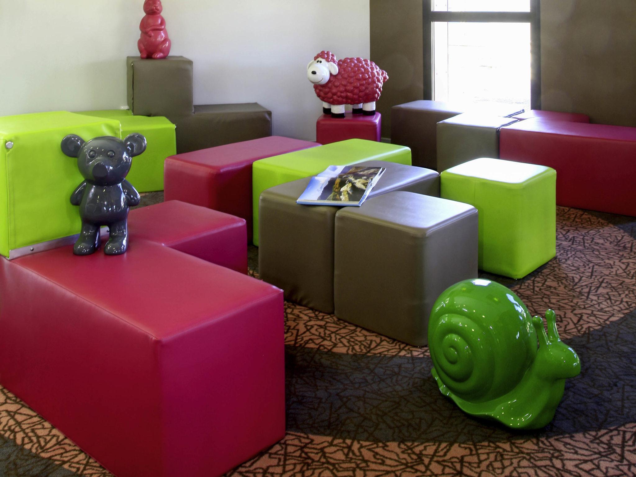 Ibis Styles Castres Hotel Castres  Exterior photo