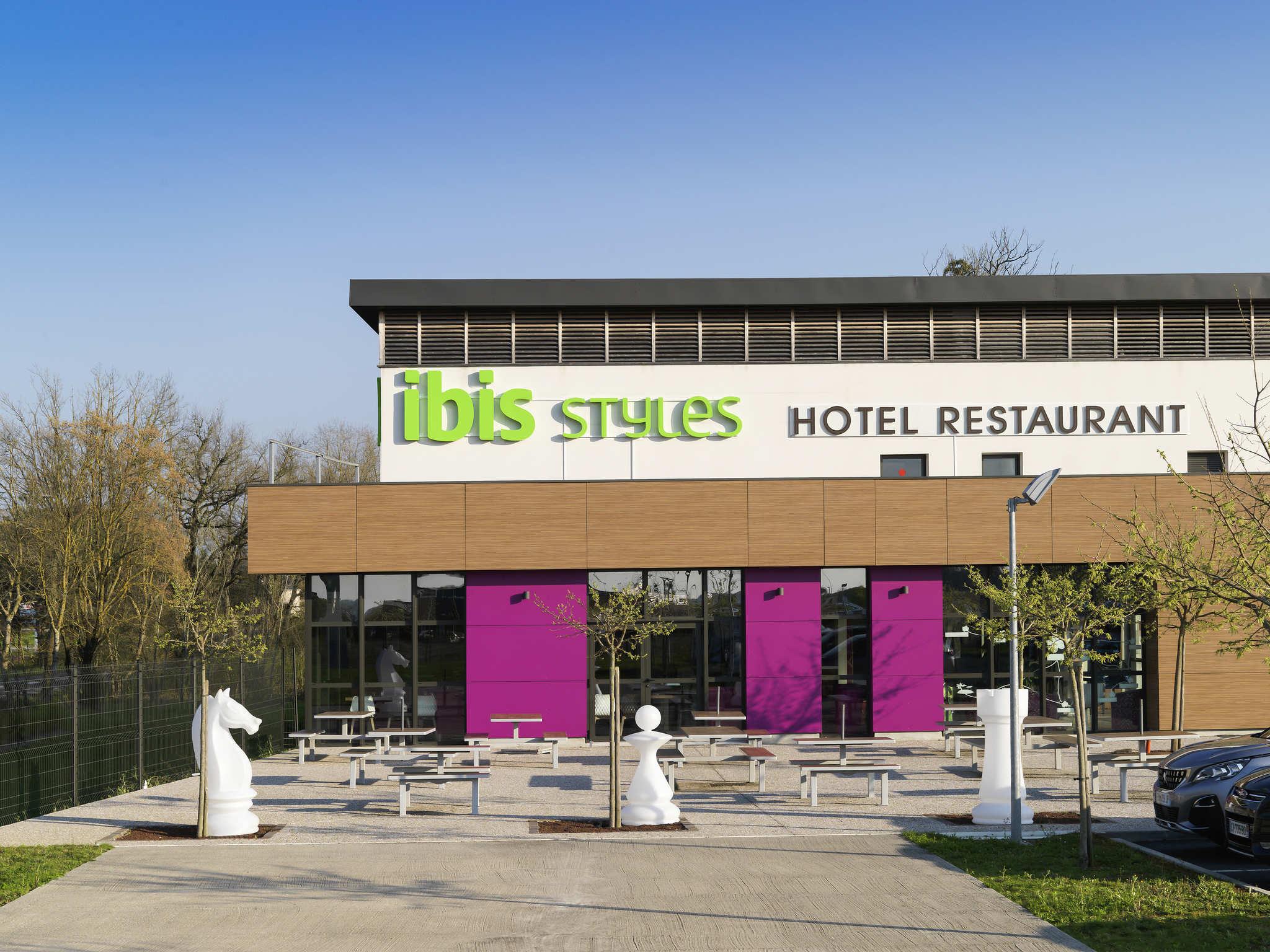 Ibis Styles Castres Hotel Castres  Exterior photo