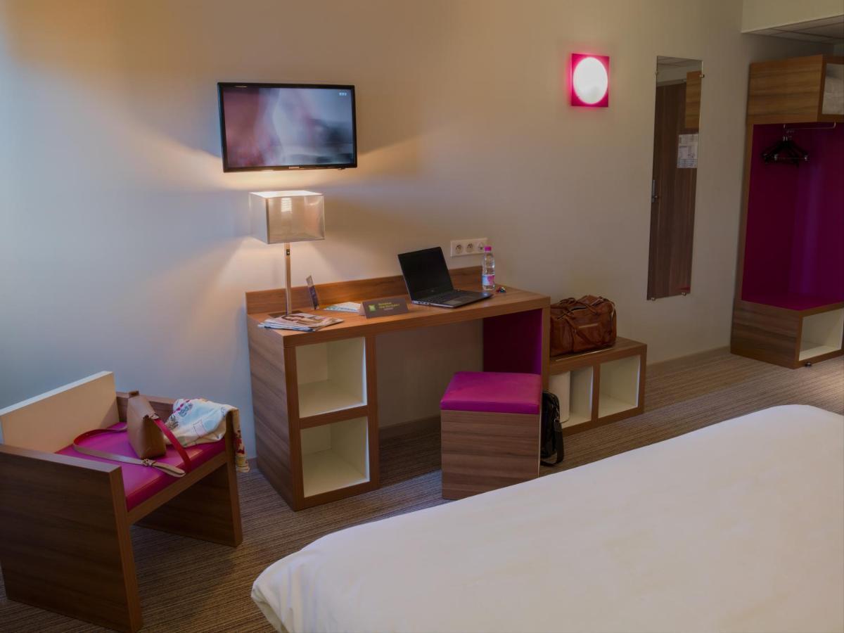 Ibis Styles Castres Hotel Castres  Exterior photo